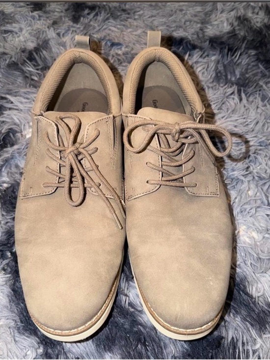 Goodfellow & Co Other - Goodfellow & Co Taupe Suede Chukka Boots